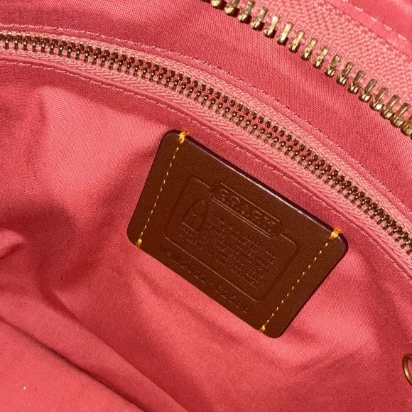 Authentic Coach Pink Signature Shoulder Bag - Picture 7 of 8